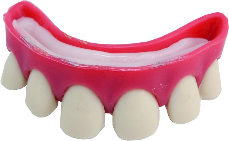 Dentier avec des dents écartées